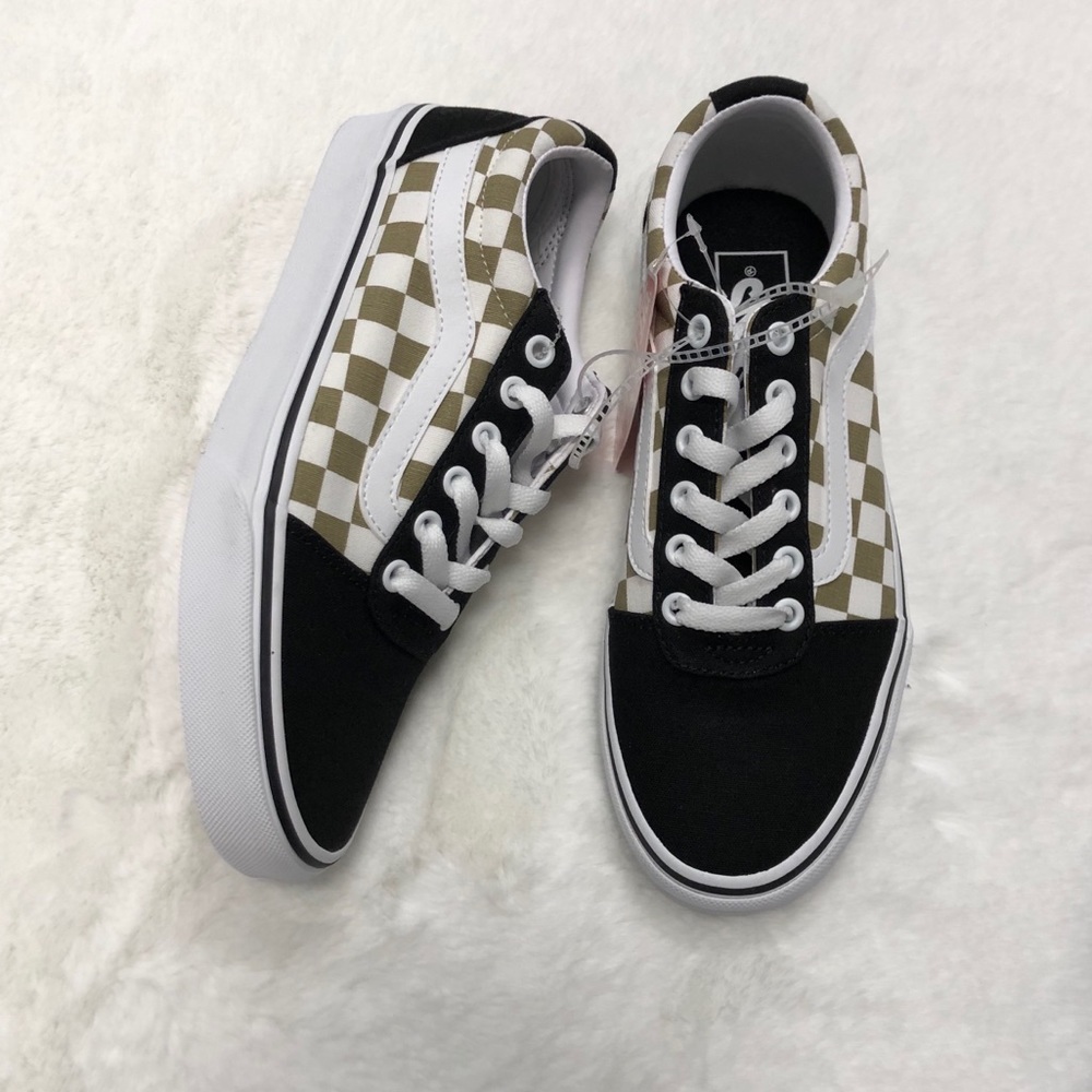 NWT VANS Sneakers